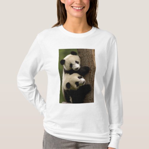 Giant panda babies Ailuropoda melanoleuca 2 T_Shirt