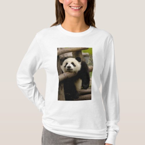 Giant panda baby Ailuropoda melanoleuca T_Shirt