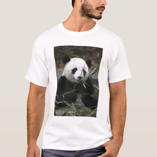 Giant pandas at the Giant Panda Protection  T_Shirt