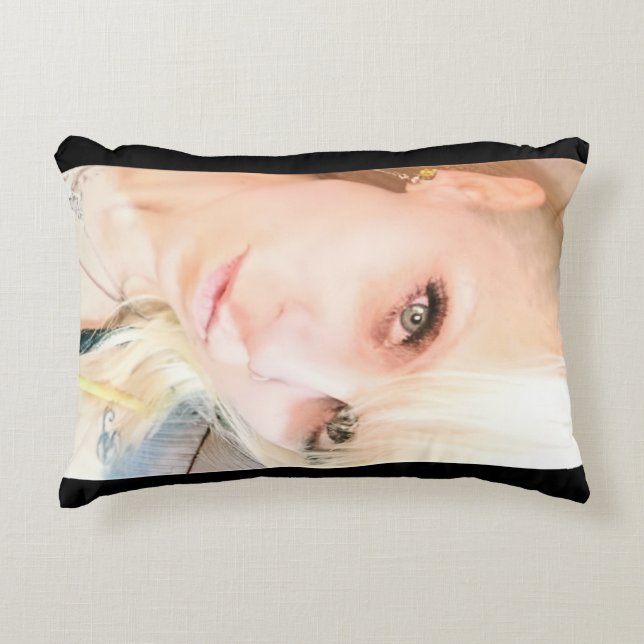 Gidget Pillow (Front)