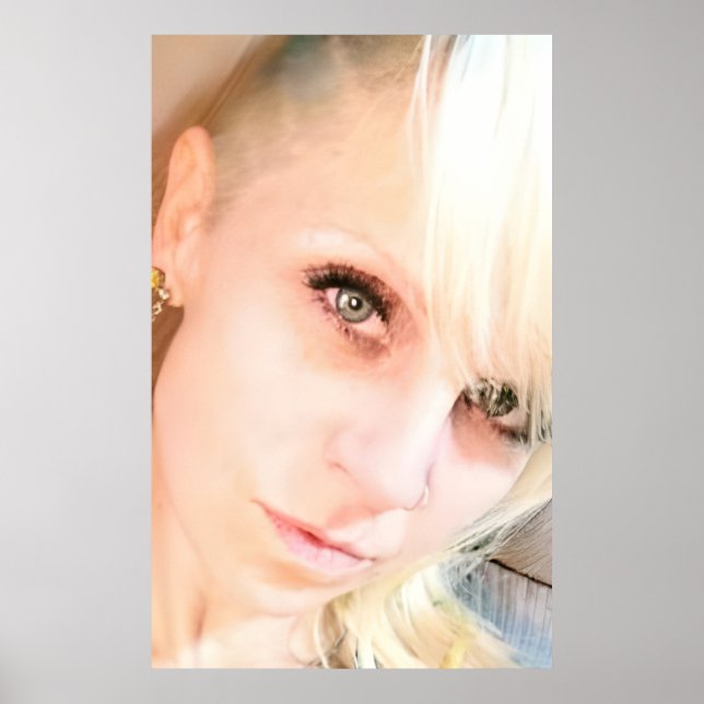 Gidget Poster (Front)