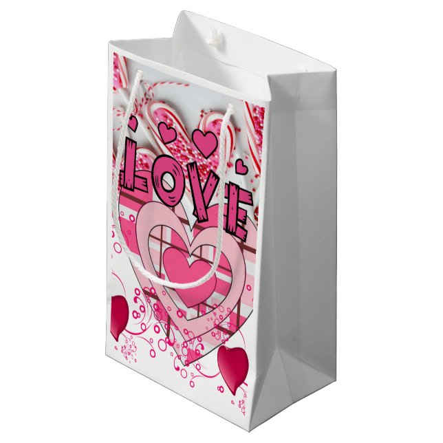 Gift Bag Valentine's Love (Front Angled)