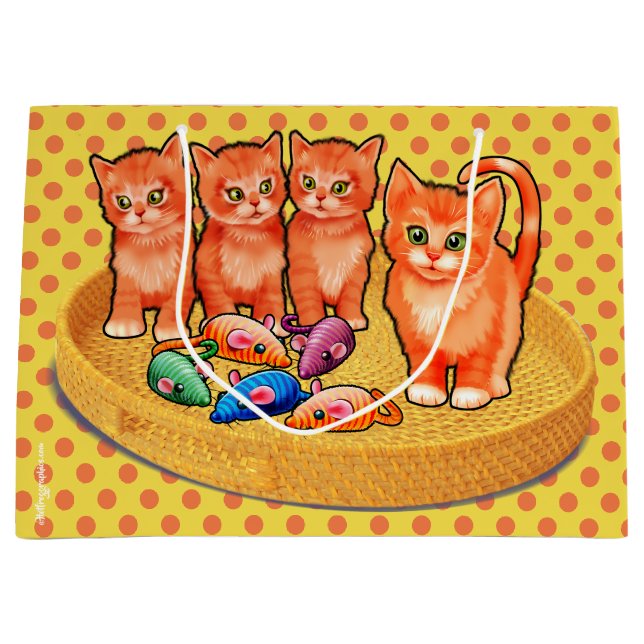 Gift bag with cute kittens polka dot design (Front)