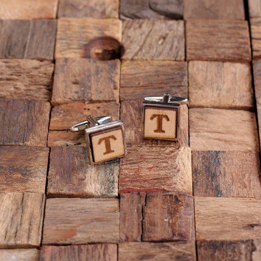Gift Box Set: Square Cufflinks & Wooden Tie Bar (Front)