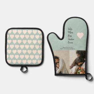 Gift for Mom, Boss, Teacher or Wife - Oven Mitt & Pot Holder Set