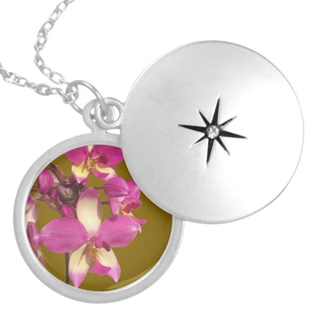 GIFT FROM MOM, DAD, GRANDMOTHER, DAUGHTER, SON LOCKET NECKLACE (Front)