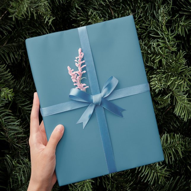 Gift package, solid color wrapping paper (Creator Uploaded)