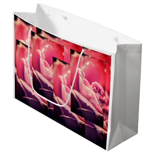 Gift wrapping bag (Front Angled)