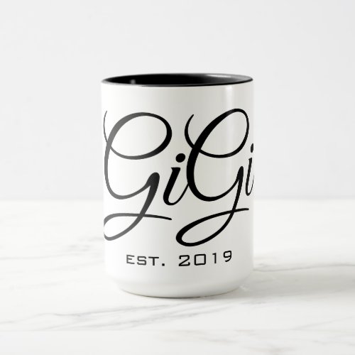 GiGi est 2019 Mug