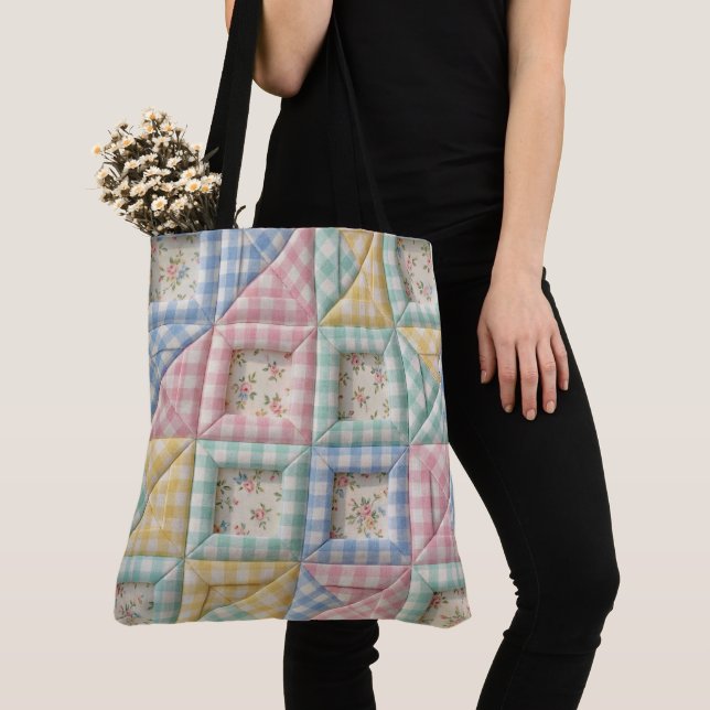 Gingham Patchwork Quilt Pattern Tote Bag (Close Up)