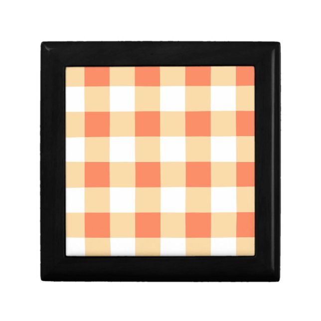 Gingham Pattern Gift Box (Front)