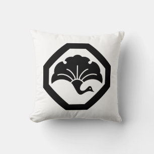 Ginkgo crane at corner cut throw pillow