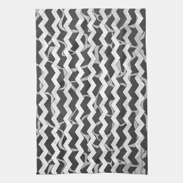 Giraffe Black and Gray Chevron Pattern Kitchen Towel (Vertical)