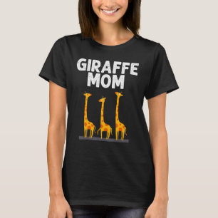 Giraffe Designs For Mom Women Safari Wildlife Anim T-Shirt