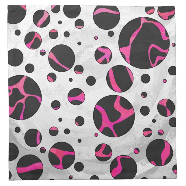 Giraffe Hot Pink and Black Print Cloth Napkin (Front)