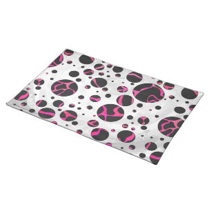 Giraffe Hot Pink and Black Print Cloth Placemat