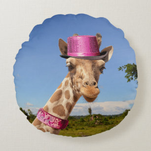 Giraffe in sparkly pink hat round pillow