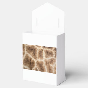 Giraffe pattern favor boxes