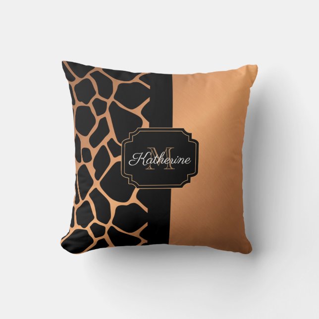 Giraffe Pattern Throw Pillow (Front)