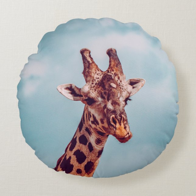 GIRAFFE PORTRAIT ROUND PILLOW (Front)