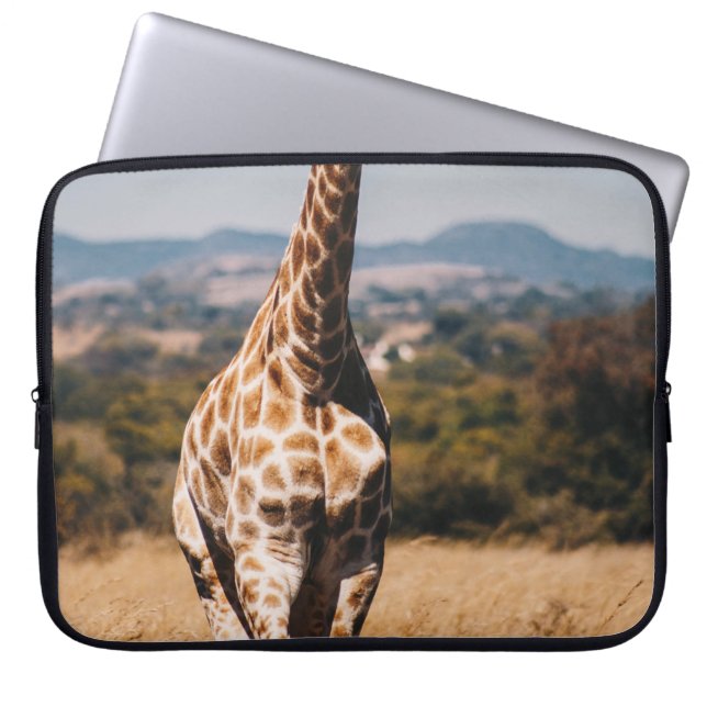 GIRAFFE SURROUNDED BY BROWN GRASS LAPTOP SLEEVE (Front)