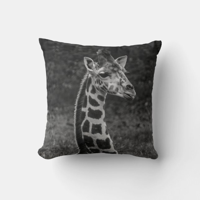 Giraffe Wildlife Throw Pillow (Front)