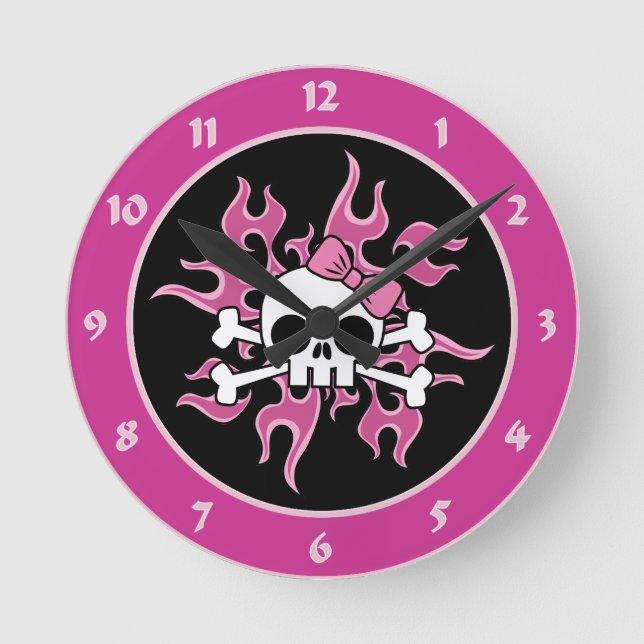 Girlie Flaming Skull Round Clock (Front)