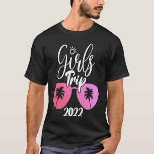 Girls Trip 2022 Friend Beaches Booze & Besties Tri T-Shirt
