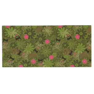 Girly Punk Skulls on Flower Camo background Wood USB Flash Drive