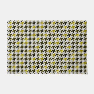 Glen Plaid. Black and mustard. Doormat