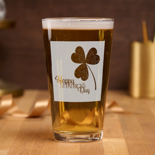 Glitter Shamrock Happy St Patrick’s Day Engraved Pint Glass (Party)