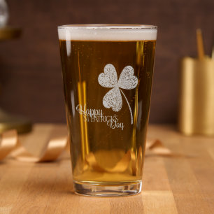 Glitter Shamrock Happy St Patrick’s Day etched Pint Glass