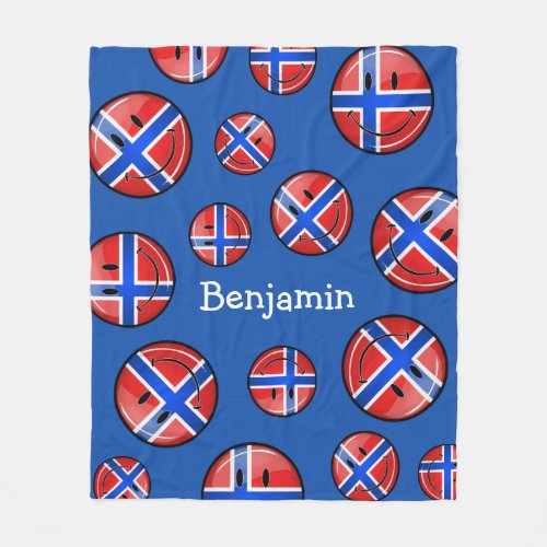 Glossy Round Smiling Norwegian Flag Fleece Blanket