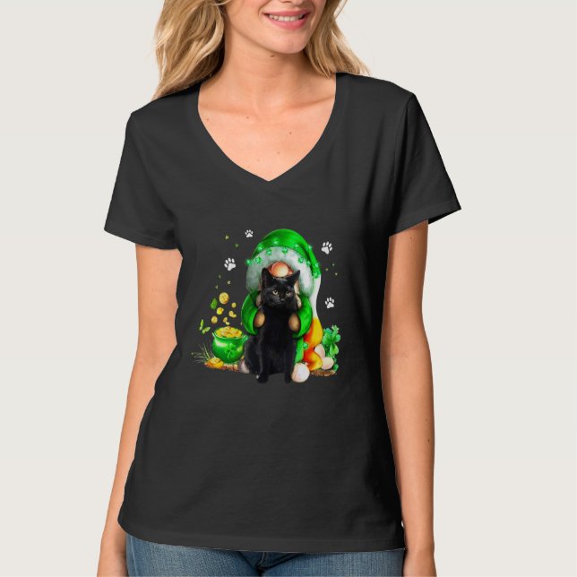 Gnome Black Cat Shamrock St Patricks Day Kitten Gi T-Shirt (Front)