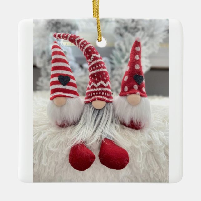 **GNOME FRIENDS OR FAMILY** ORNAMENT (Front)