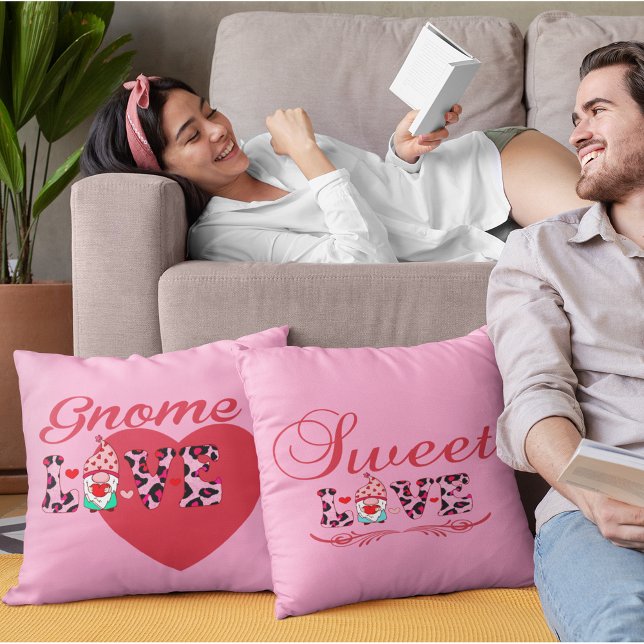 Gnome Love Sweet Love Valentines Throw Pillow (Gnome Love Sweet Love Valentines Throw Pillow)