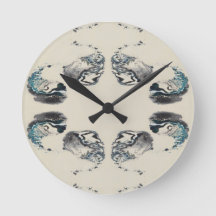 Go With the Flow - Acrylic Pouring