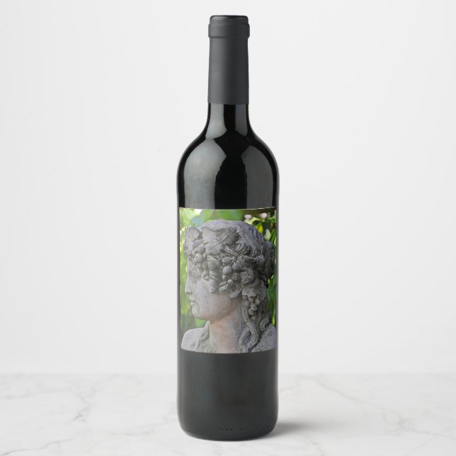 Goddess statue in garden    wine label (Front)