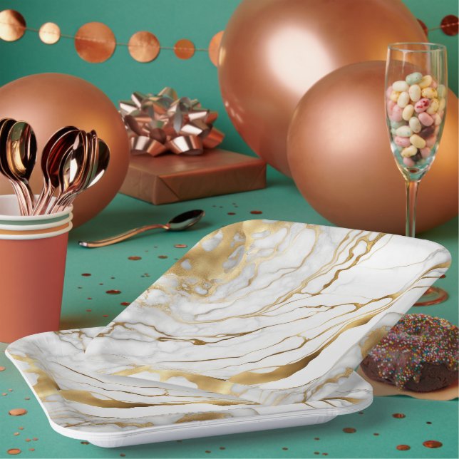 Gold and White Marble Abstract Paper Plates (Multi)