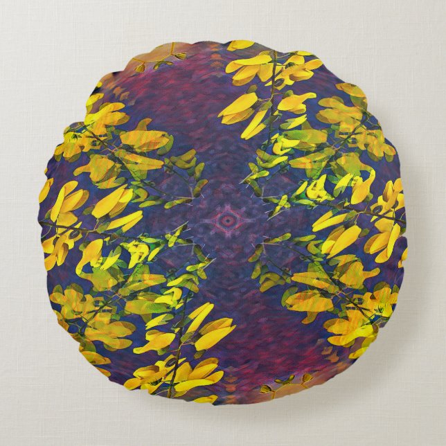 Gold Chain Loop Round Pillow (Front)