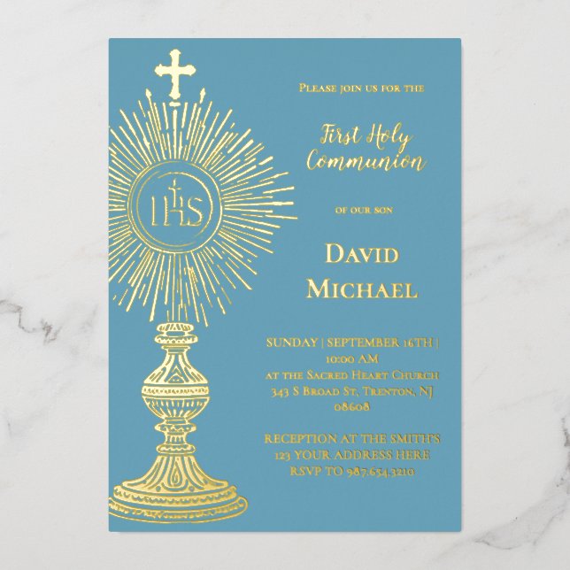 Gold foil monstrance First Holy Communion Invitation (Front)