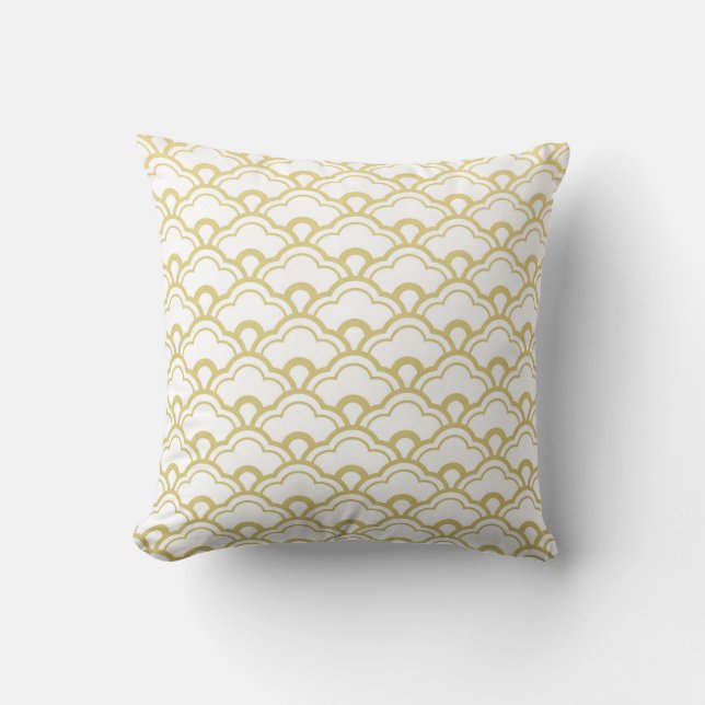 Gold Foil White Scalloped Shells Pattern Throw Pillow (Front)
