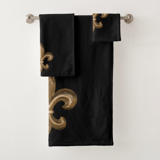 Gold French Fleur de Lis Bath Towel Set (Insitu)