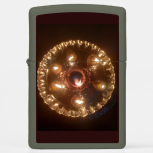 Gold light candle zippo lighter