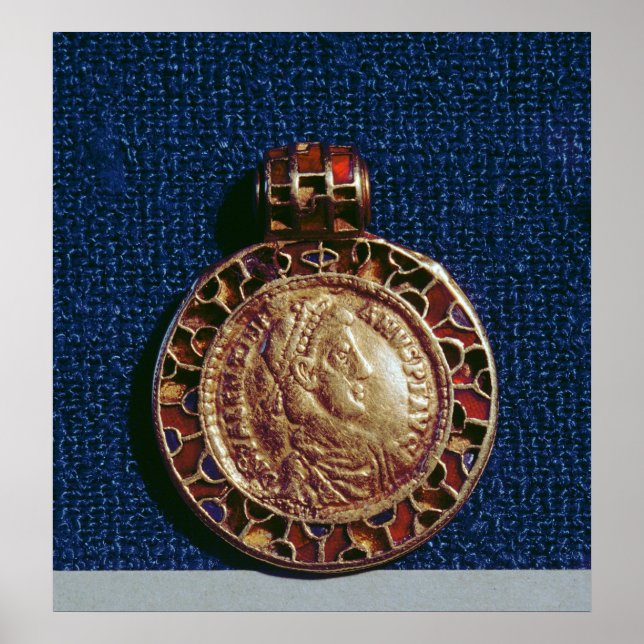 Gold pendant in the form of a coin poster (Front)