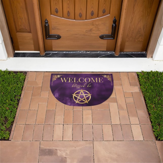 Gold Pentagram Symbol on Purple Doormat (Outdoor)