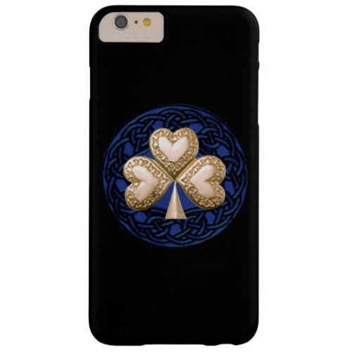 Gold Shamrock On Celtic Knots iPhone 6 Case