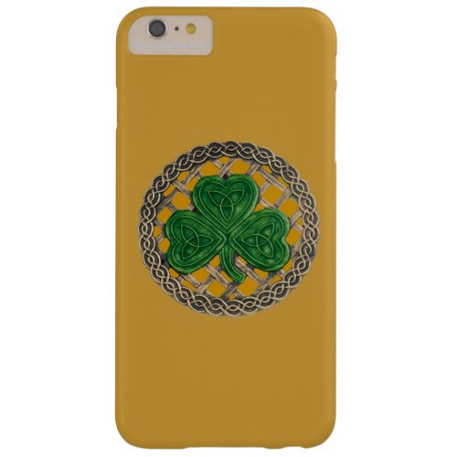 Gold Shamrock On Celtic Knots iPhone 6 Case