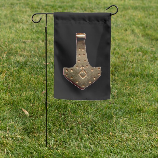 Gold Thor Hammer black garden flag (In SItu)