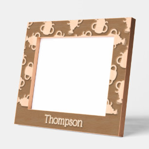 Gold trophy green pattern engraved frames